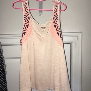 Cute tank top!